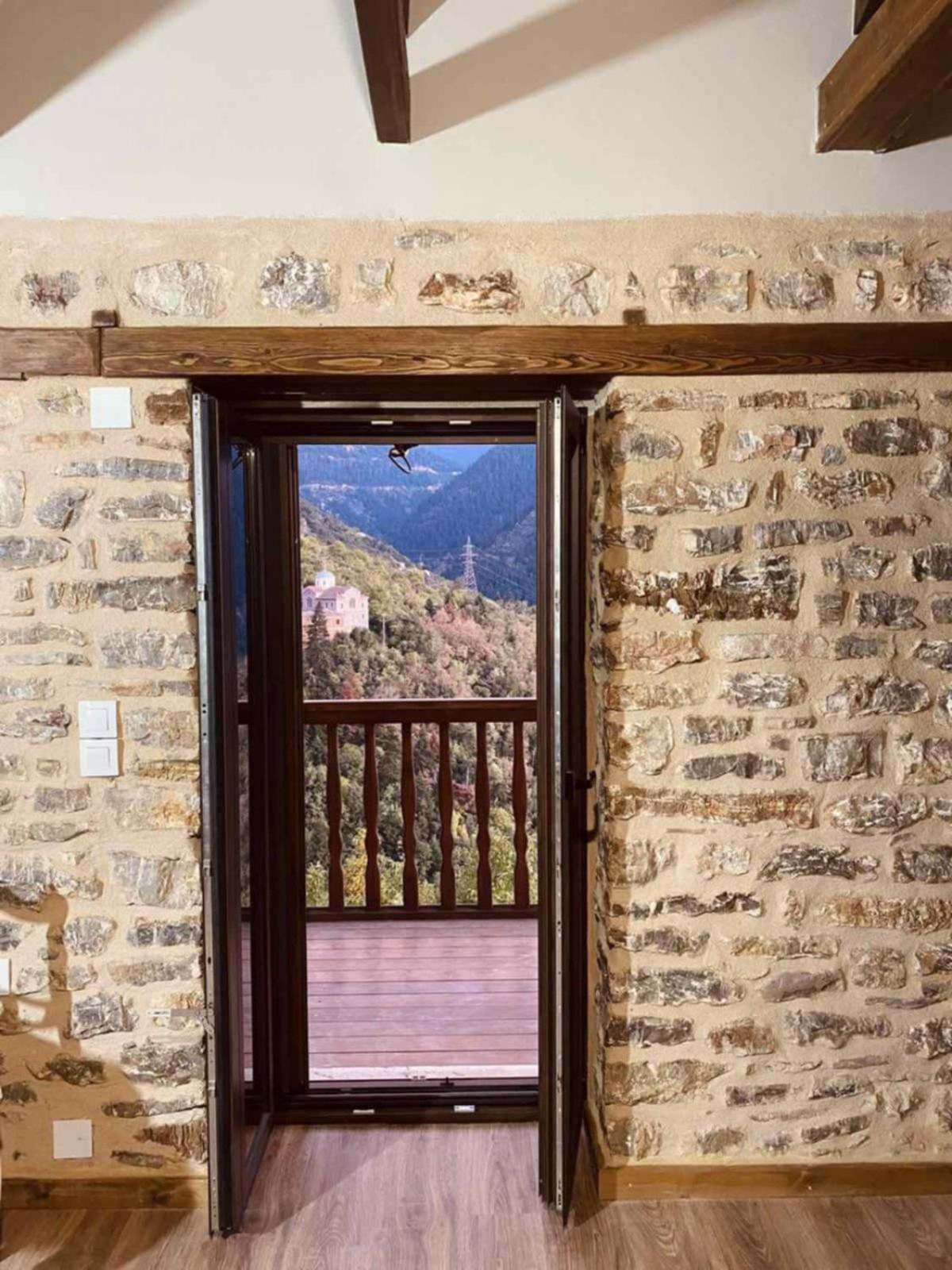 Guesthouse Amalia Kalesmenon ภายนอก รูปภาพ