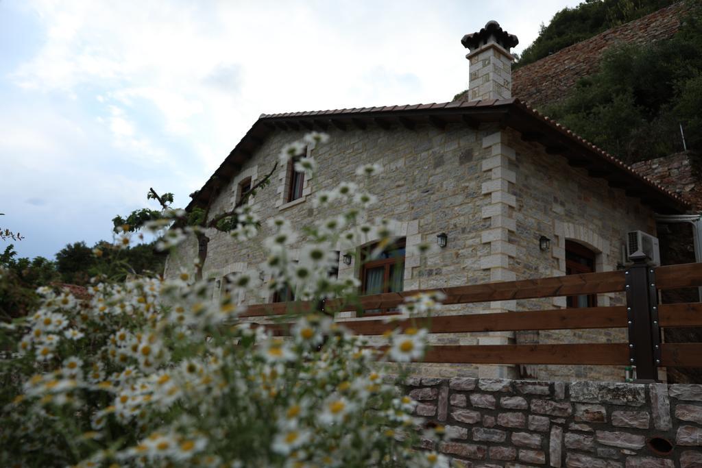 Guesthouse Amalia Kalesmenon ภายนอก รูปภาพ