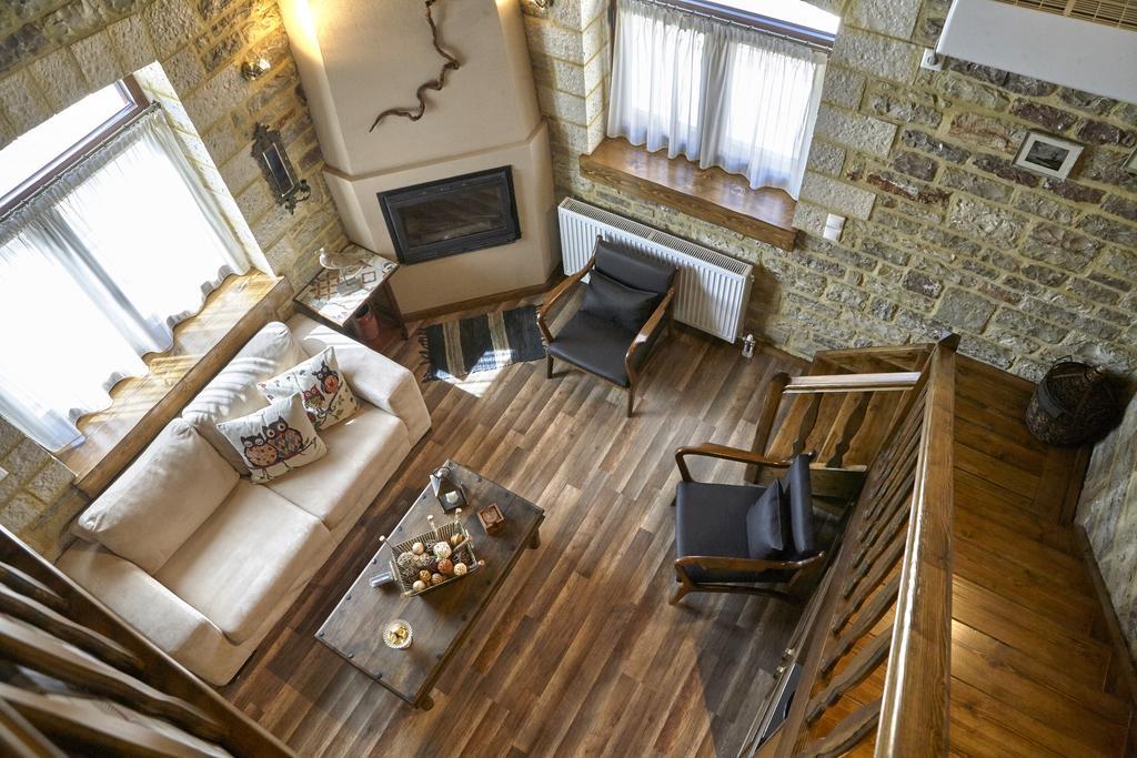 Guesthouse Amalia Kalesmenon ภายนอก รูปภาพ